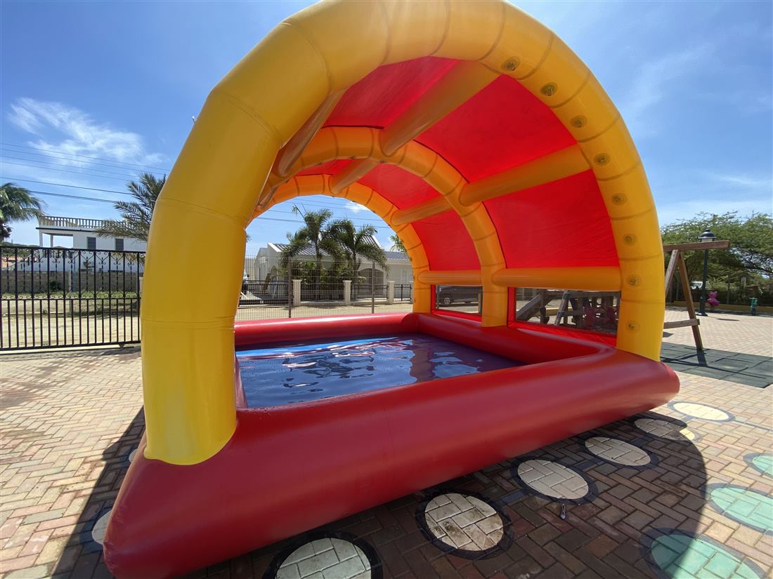 Canopy Pool